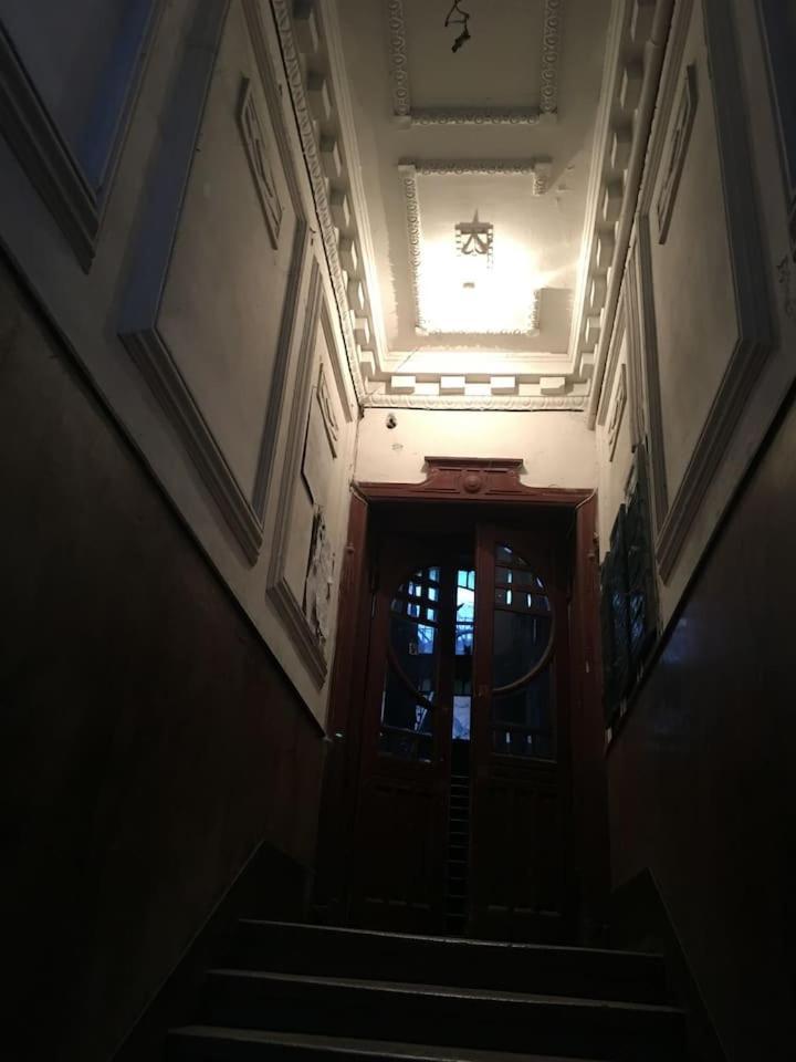 V&O Whitechocolateapt 800 M To Opera 리비프 외부 사진